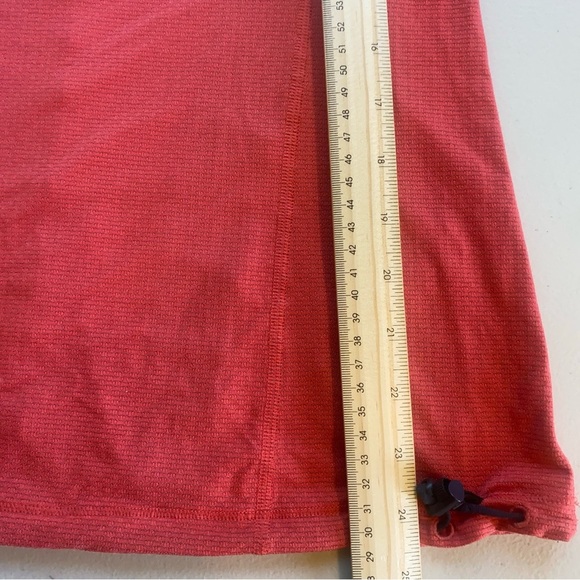 Lululemon Red & Gray Short Sleeve Running Top Women’s Activewear Size Small - Picture 4 of 7